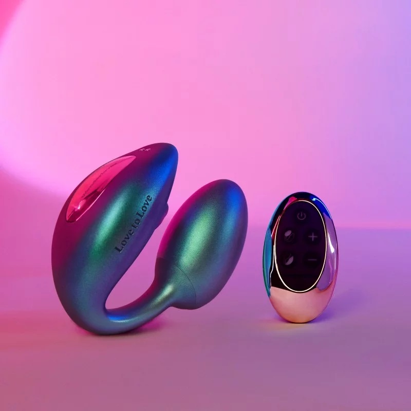 Unconditional love could be Wonderlover’s motto. This toy br... Love to Love - Wonderlover Double Stimulator - Iridescent Turquoise photo-3