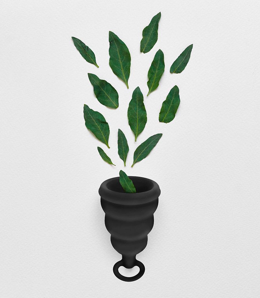 The menstrual cup Gcup has the shape of a bell. The main adv... Gvibe - Gcup - Mystic Noir photo-5