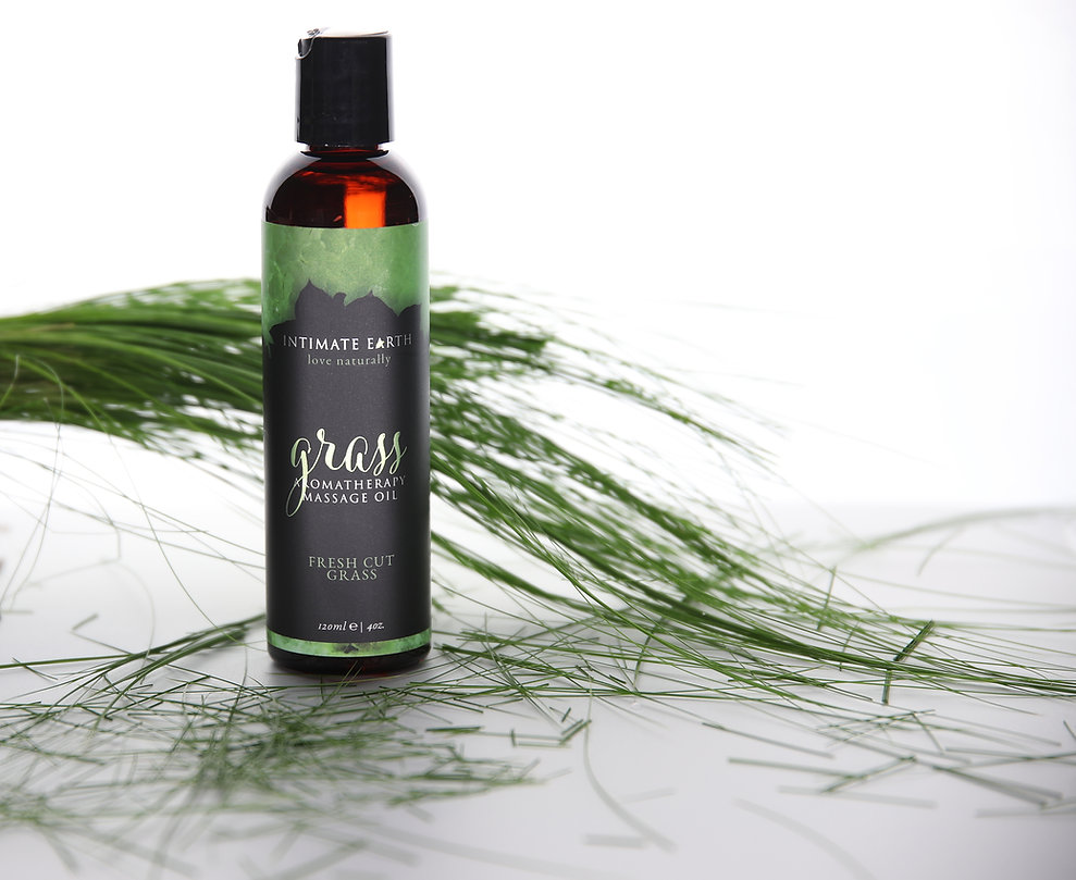 Men and women alike will love the oft warming sensation and ... Intimate Earth - Grass Massage Oil - 120ml photo-2