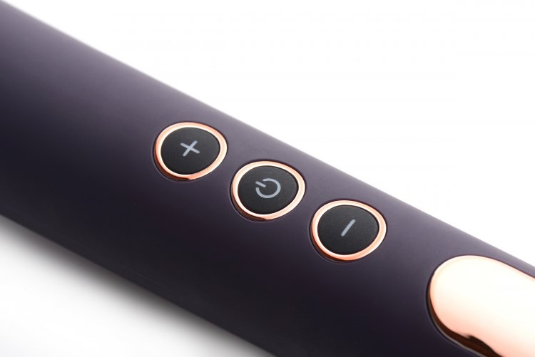 Versatile, powerful, and elegantly designed! This powerful w... Wand Essentials - Scepter 50X Massager - Purple photo-3