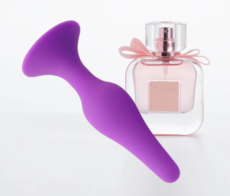 Round water drop design is easier entry will not hurt the sk... MT - Suction Cup Plug S - Purple photo-2