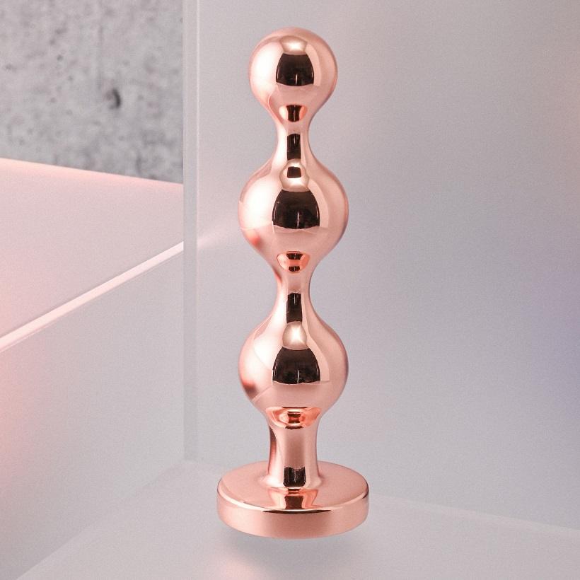 Small, sleek & stylish – everything you want in a body-safe ... Gender X - Digger Anal Plug S - Gold photo-3