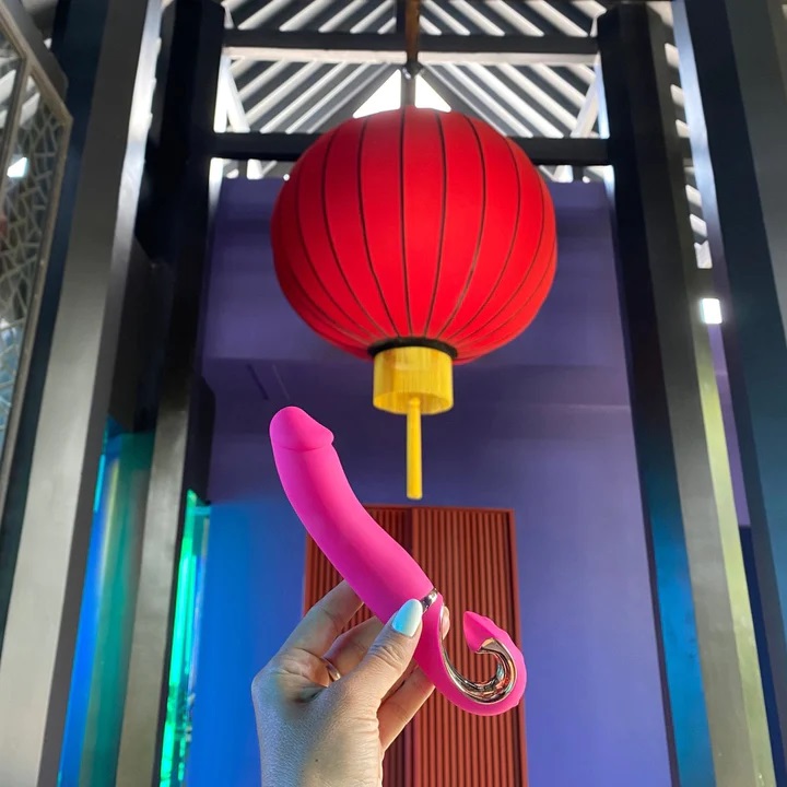 G-Jay mini is a vaginal vibrator and g-spot sex toy made of ... Gvibe - Gjay Mini - Wildberry photo-7