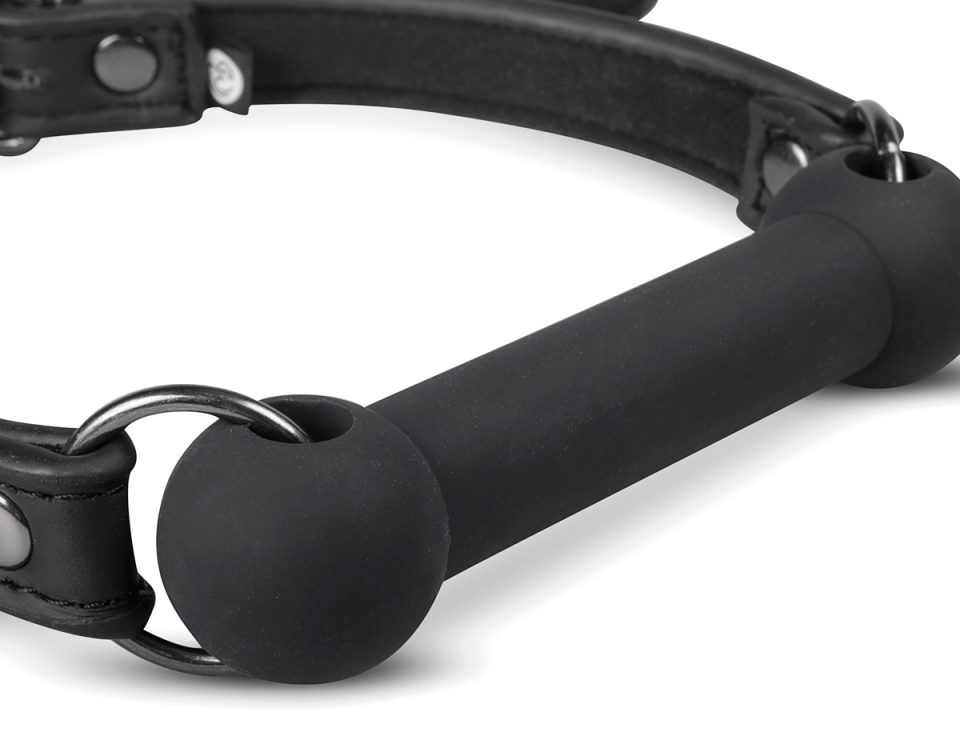 The EasyToys Silicone Bit Gag is suitable for any BDSM sessi... Easytoys - Bit Gag - Black photo-4