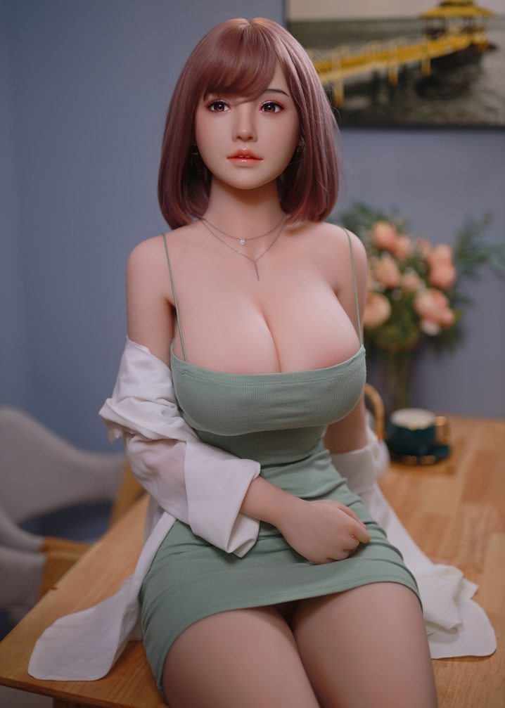 如想查看真人娃娃样办,请到我们的展示室。
我们明白有些客户在订购前会想亲自感受真人娃娃的材质,样办可于我们的香港深水... YunXi 亚洲仿真实体娃娃,巨乳,超软矽胶 161 cm(5’3 英尺) 照片-10