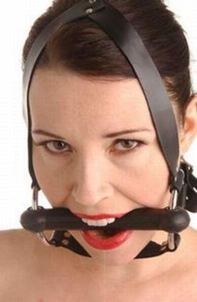 Saddle up! With this Locking Trainer Gag made from silicone.... Strict Leather - Locking Silicone Bit Trainer Gag - Black photo-2