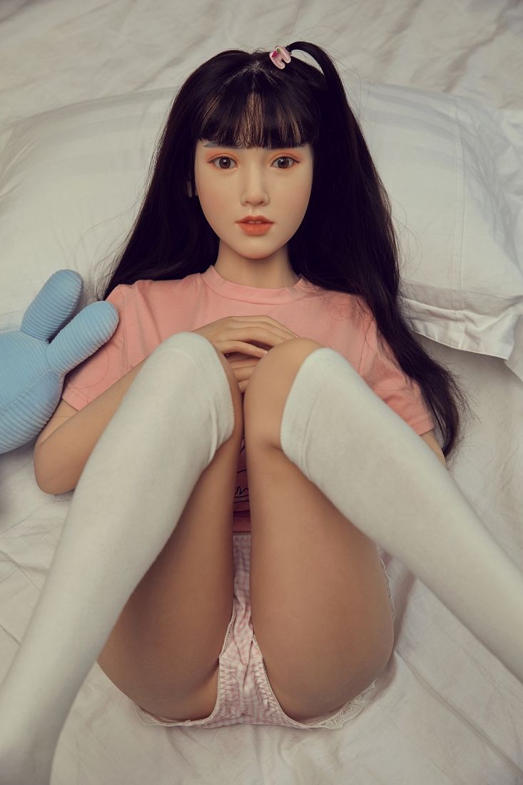 如想查看真人娃娃样办,请到我们的展示室。
我们明白有些客户在订购前会想亲自感受真人娃娃的材质,样办可于我们的香港深水... Cici 日本真实感实体娃娃,巨乳,超软硅胶材质,148cm (4’9 ft) 照片-3