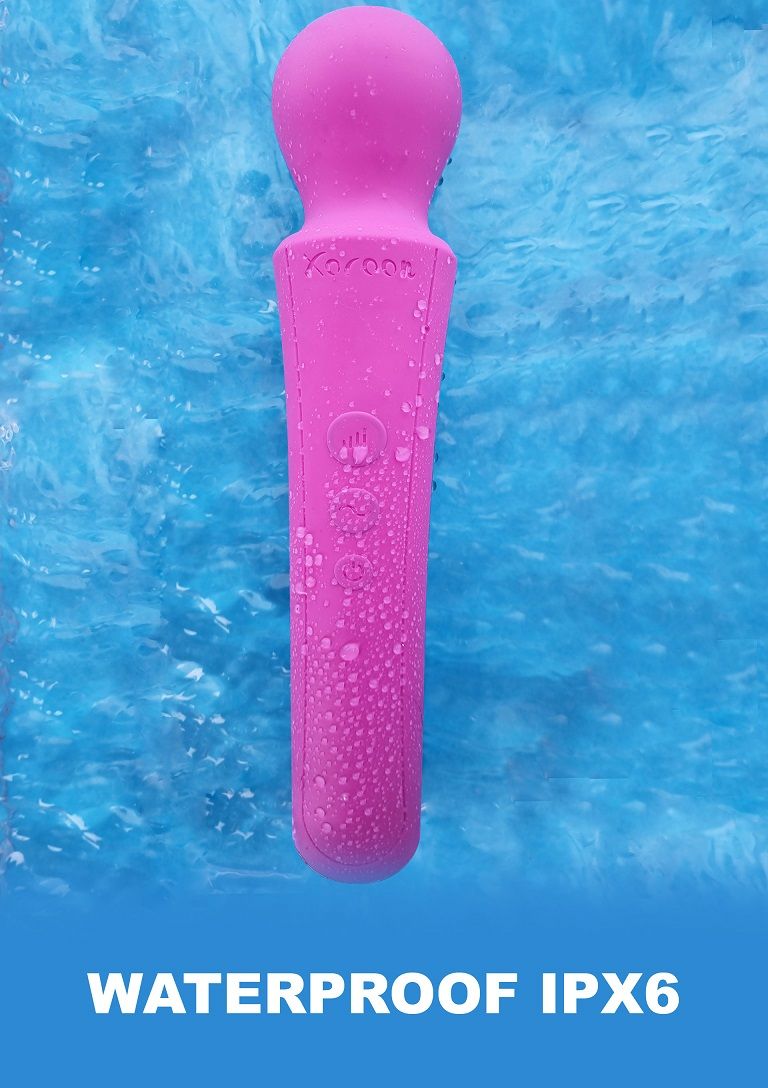 Meet your new best friend: the Curved Wand by XOCOON. This r... Xocoon - Curved Wand - Fuchsia photo-8