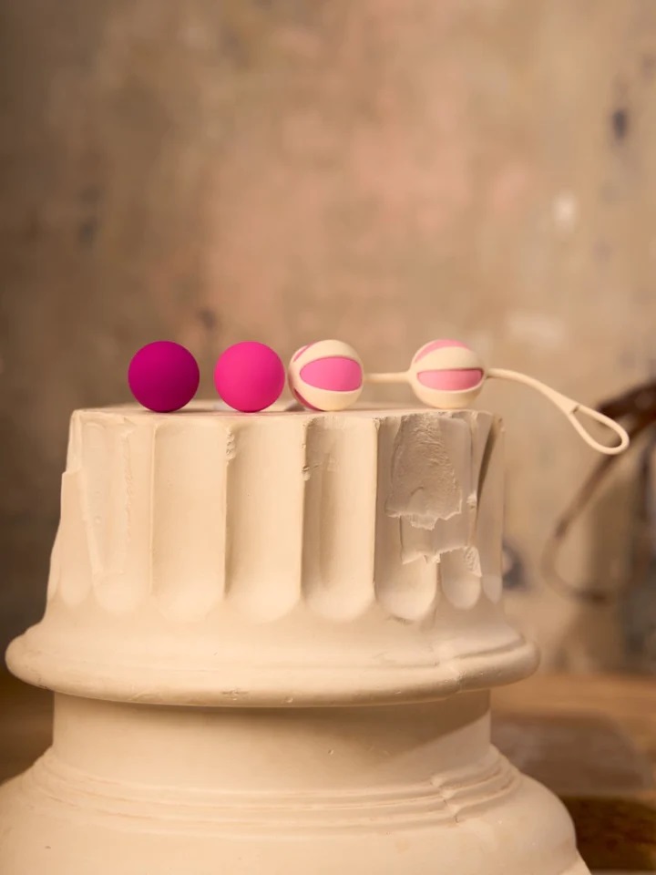 Geisha Balls 3 are made of body-safe soft velvety silicone b... Gvibe - Geisha Balls 3 - Sugar Pink photo-6