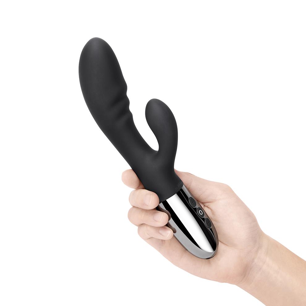 Why choose between clitoral and G-spot orgasms when you can ... Le Wand - Blend - Black photo-2