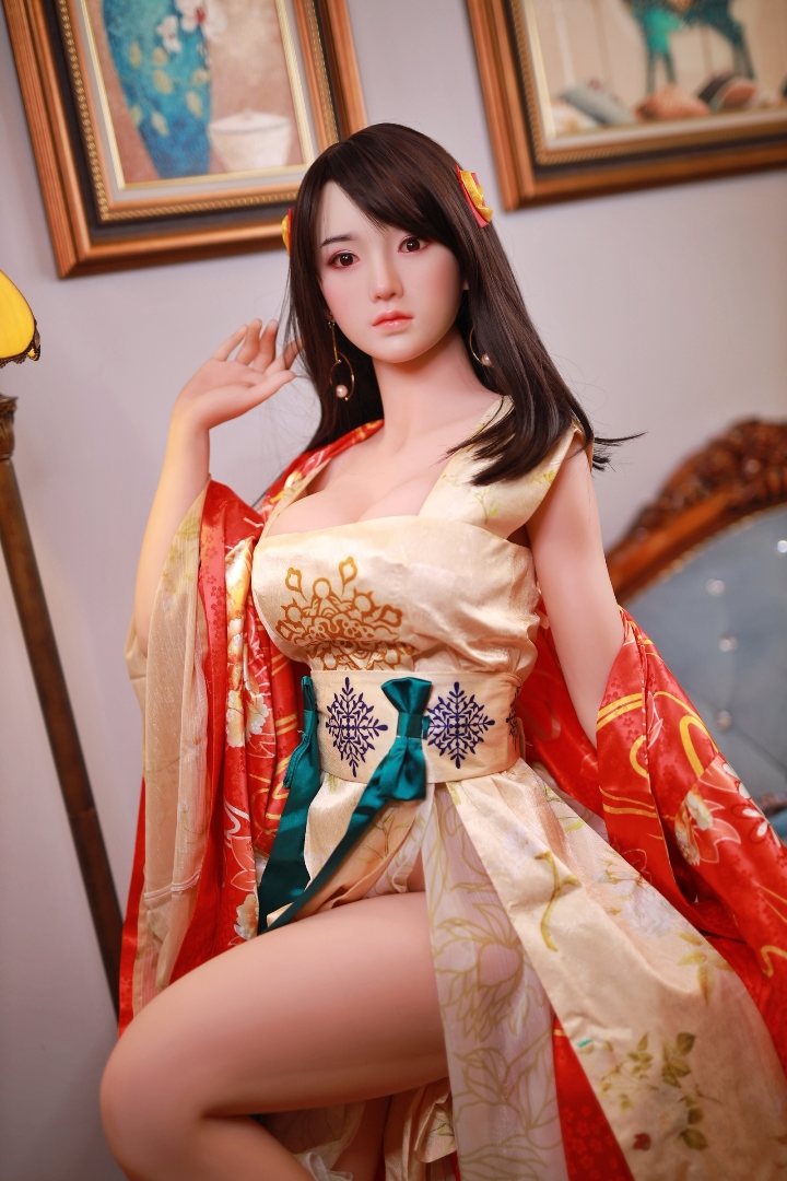 如想查看真人娃娃样办,请到我们的展示室。
我们明白有些客户在订购前会想亲自感受真人娃娃的材质,样办可于我们的香港深水... Kiyo现实娃娃161厘米 照片-13