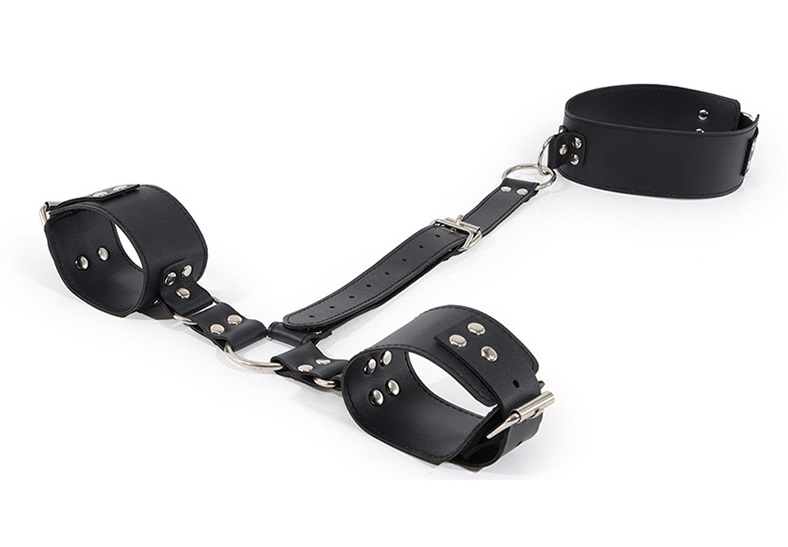 Neck to wrist restraints kit
Material: PU leather MT - Neck Wrist Restraints Kit - Black photo-5