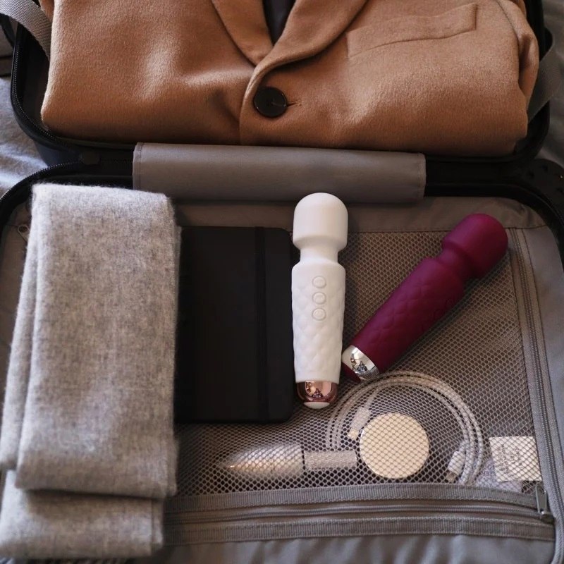 Treat yourself to the Mini version of Wanderful, your best t... Dorcel - Mini Wanderful Massager - Plum photo-6