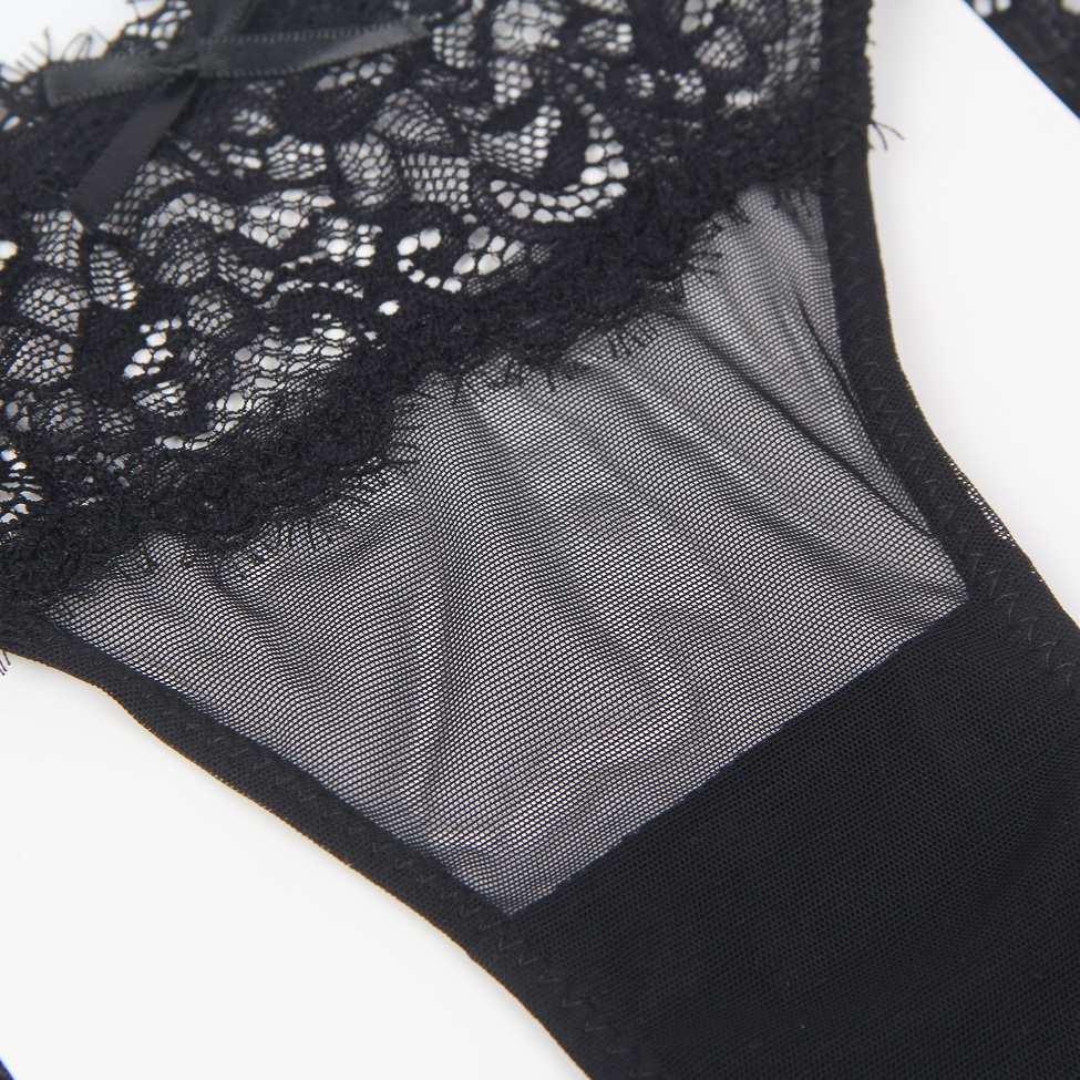 High quality sexy floral lace panty with open back
Material... Ohyeah - Floral Lace Panty - Black - M photo-10