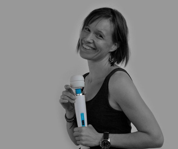The Magic Wand vibrator is known for its powerful vibrations... Europe Magic Wand - Massager - White photo-5