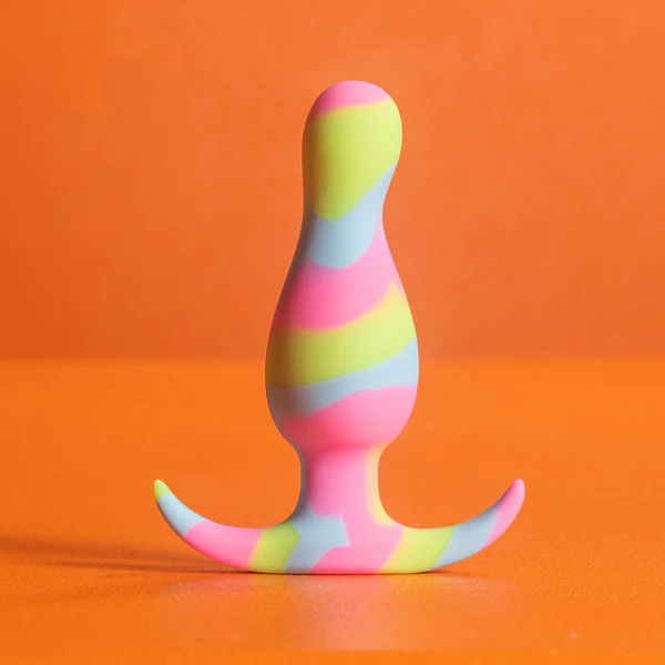Modern, stylish, and beautiful - meet Avant Kaleido. Kaleido... Avant - Kaleido Anal Plug - Lime photo-7