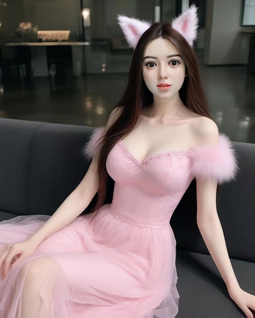 如想查看彷真娃娃樣辦,請到我們的展示室。
我們明白有些客戶在訂購前會想親自感受彷真娃娃的材質,樣辦可於我們的香港深水... Nobuko 彷真娃娃 158厘米 照片-4