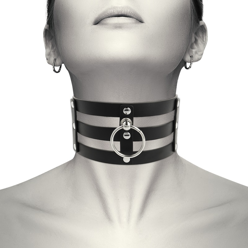 Discover Coquette Shokers! The perfect complement for your f... Coquette - Choker Fetish Vegan Leather - Black photo-2