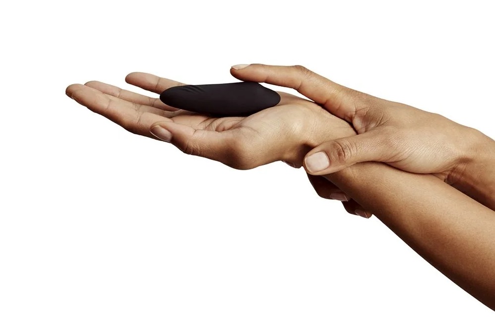 Moxie+ is for discreet and sensual hands-free pleasure b... We-Vibe - Moxie+ Black photo-4