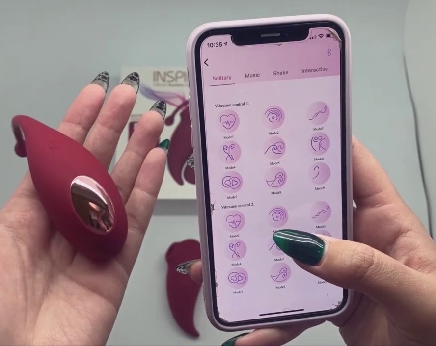Stylish double toy from Adrien Lastic featuring a vibrating ... Adrien Lastic - Inspiration App Controlled Egg & Stimulator - Red photo-10