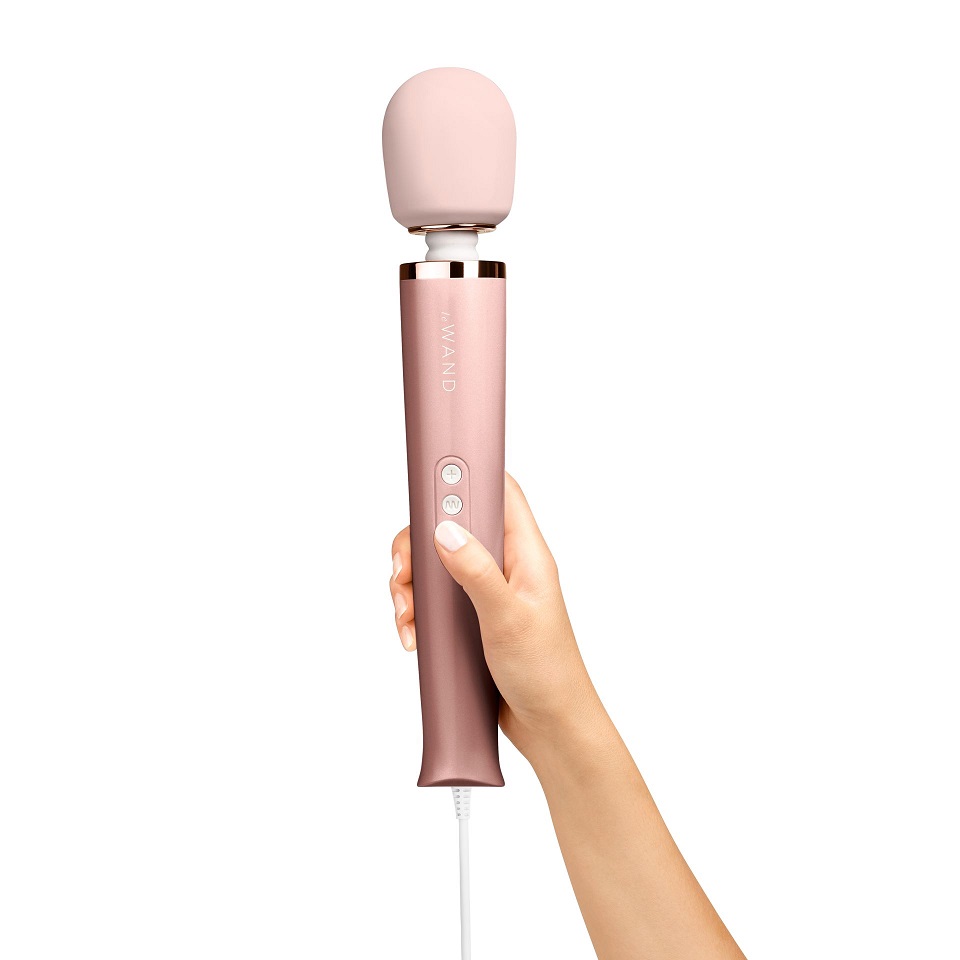 Classic makes a comeback! Le Wand took their award-winning O... Le Wand - Powerful Plug-In Massager - Rose Gold photo-2
