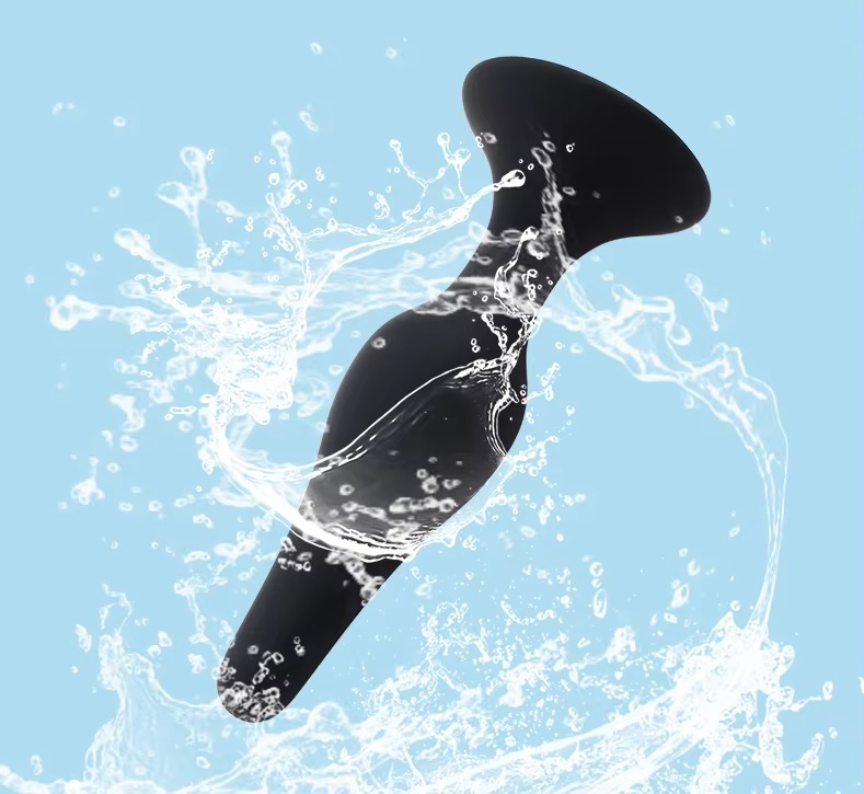 Round water drop design is easier entry will not hurt the sk... MT - Suction Cup Plug M - Black photo-6