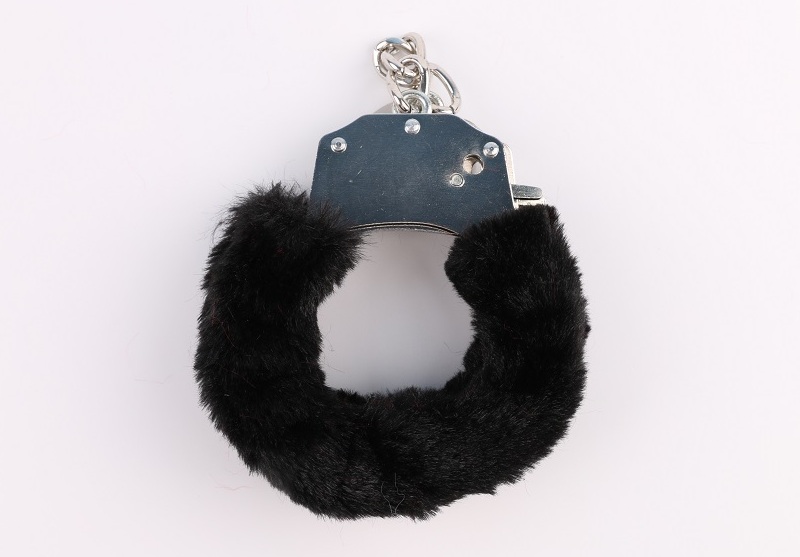 Fasten Your Lover, Fully Adjustable To Fit, Two Keys Include... Chisa - Fur Lined Handcuffs - Black photo-4