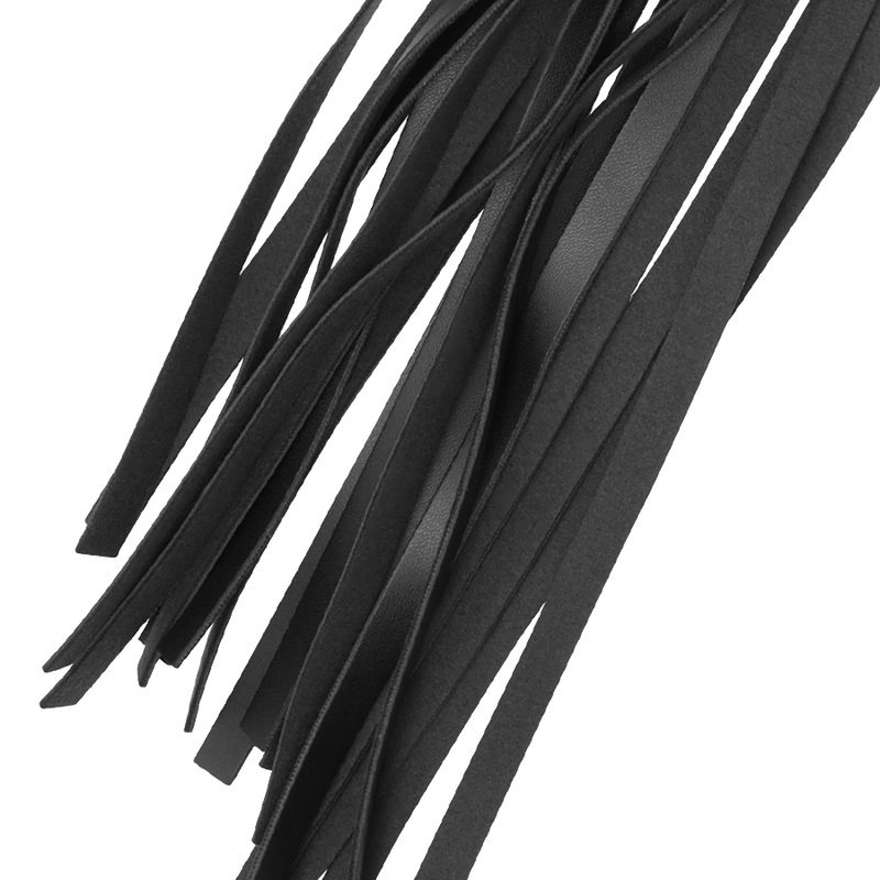 Coquette chic desire fantasy vegan leather whip.
Raise the ... Coquette - Chic Desire Flogger - Black photo-3