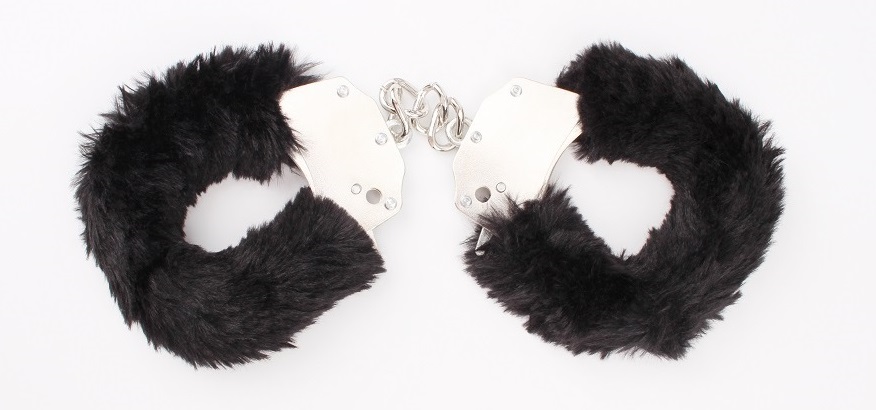 Fasten Your Lover, Fully Adjustable To Fit, Two Keys Include... Chisa - Fur Lined Handcuffs - Black photo-2