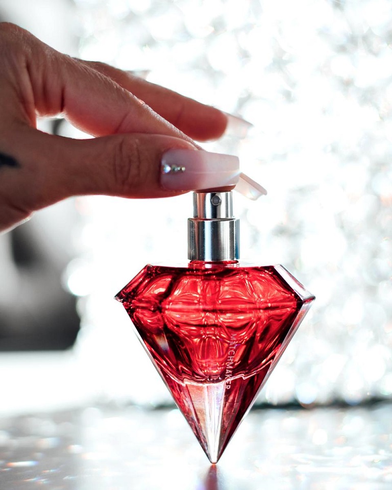 Looking to find your next match? Meet your new matchmaker.
... EOL - Red Diamond Pheromone Perfume - 30ml photo-5