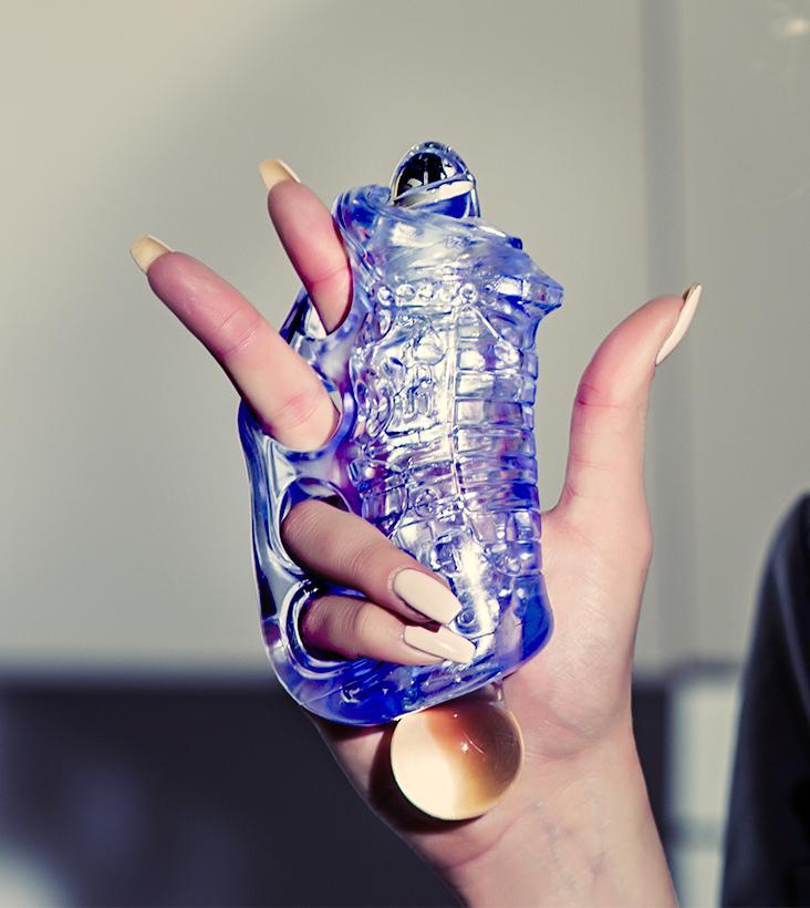 Great Fleshlight quality, lower price. When your standard Fl... Fleshlight - Fleshskins Grip Blue Ice Stroker photo-5