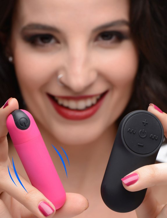 Prepare to Bang yourself with this tiny but powerful vibrati... Bang! - 21X Vibro Bullet w Remote - Pink photo-2