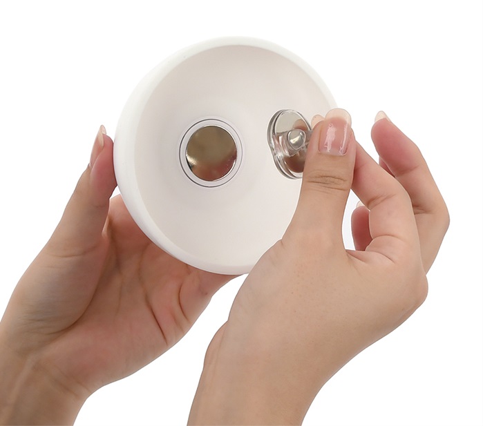 Cordless and more compact, each U.F.O. is a stand-alone gadg... Vorze - U.F.O. Mobile Nipple Stimulator - White photo-4