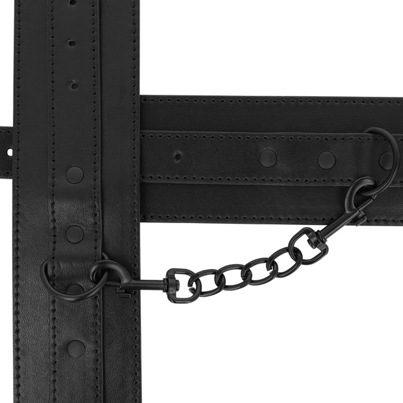 The vegan leather ankle cuffs from the INTENSE FETISH brand ... Intense - Vegan Ankle Cuffs - Black photo-3