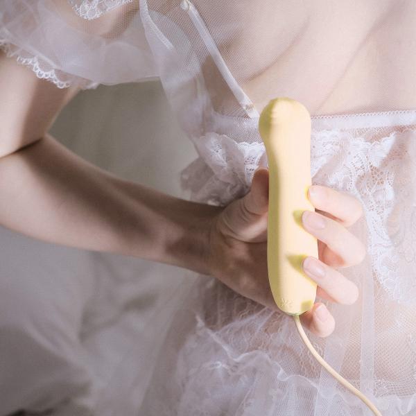 Inspired by unicorns in mythology, they symbolize purity, no... Zalo - Unicorn APP Massager Set - Lemon Yellow photo-2
