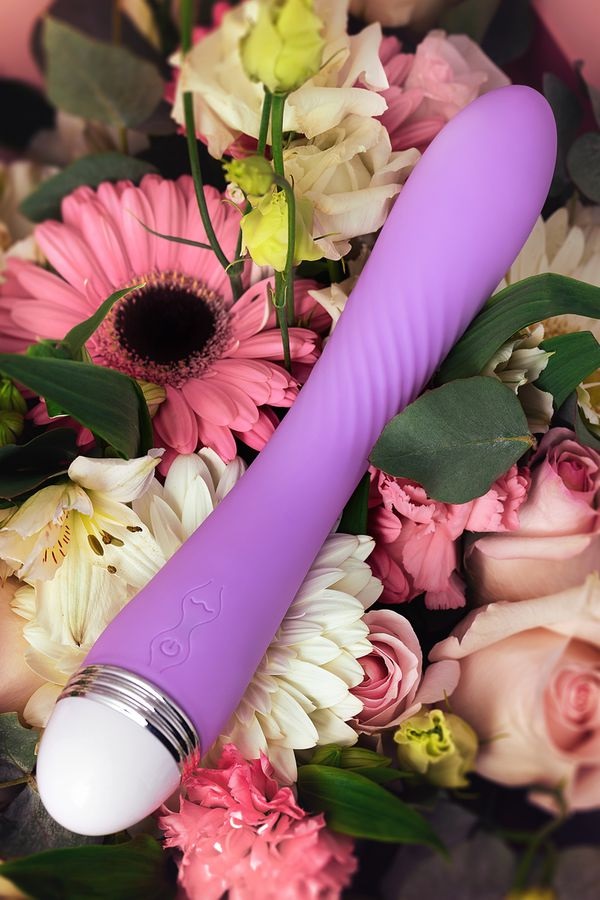 A classic-shaped vibrator with perfect anatomical curves wil... Flovetta - Lantana G-Spot Vibrator - Purple photo-7