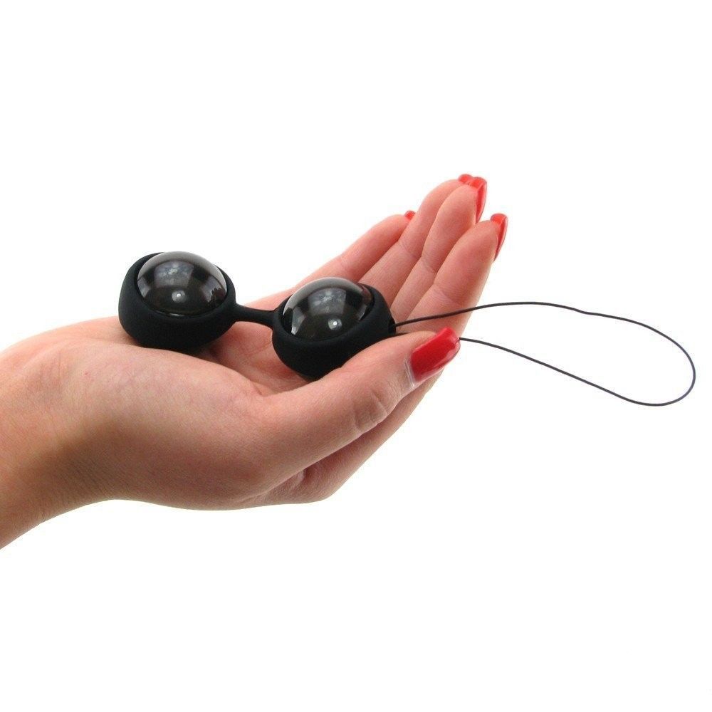 For women and couples seeking more intense intimate sensatio... Lelo - Luna Beads Noir Kegel Balls - Black photo-5