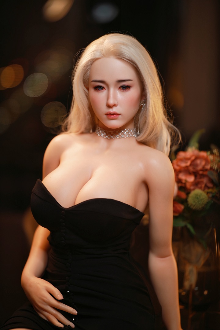 To check the sample of realistic doll visit our showroom.
... Madison Asian Realistic Sex Doll, Big Boobs, Ultra Soft Silicone 163 cm (5’3 ft) photo-6