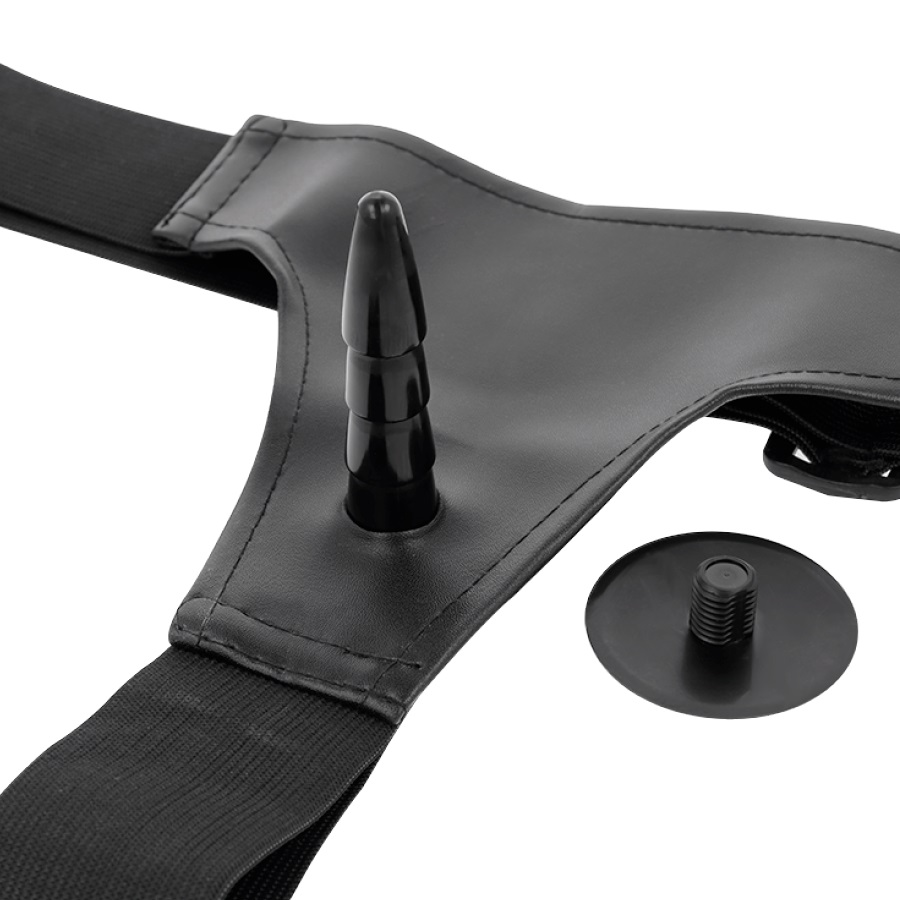 This Harness Attraction harness is endowed with a realistic ... Harness Attraction - James Strap-On - Flesh photo-5
