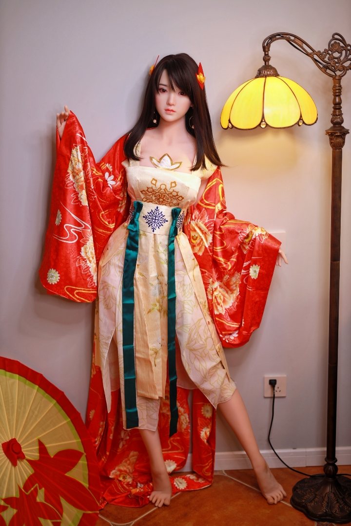 如想查看真人娃娃样办,请到我们的展示室。
我们明白有些客户在订购前会想亲自感受真人娃娃的材质,样办可于我们的香港深水... Kiyo现实娃娃161厘米 照片-9