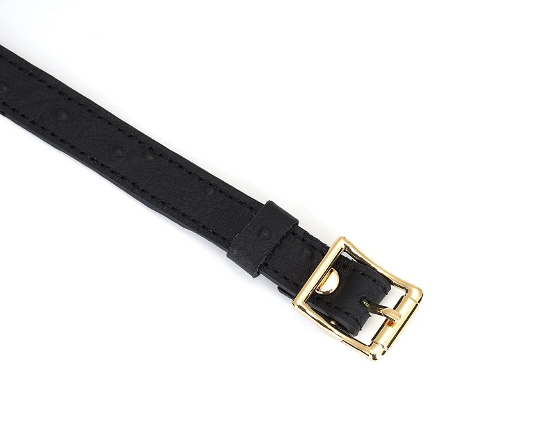 Made of Double layer ostrich skin pattern cow leather.
Shini... Liebe Seele - Demon Kiss Slut Collar - Black photo-5