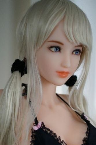 Marie 纤腰超巨乳金发俏皮甜妹 F罩杯附口交超柔软TPE仿真性爱娃娃 145 cm  照片