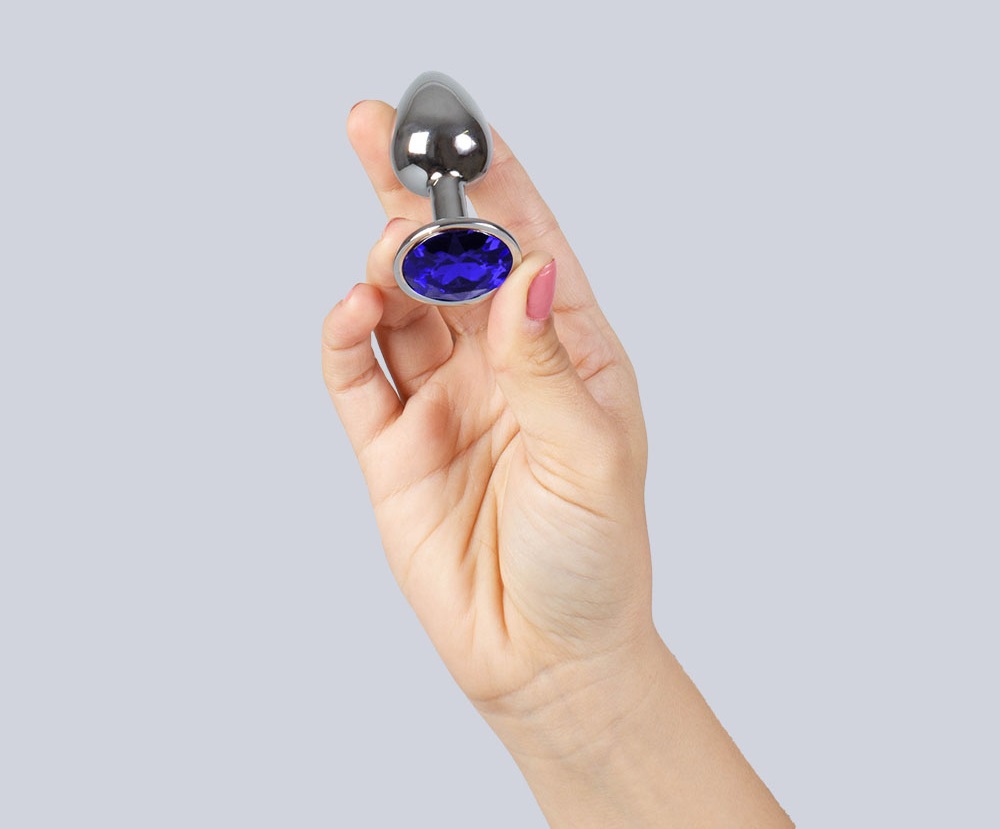 This Jewelled metal beginner's butt plug is perfect for ... Secret Play - Metal Anal Plug S - Blue photo-2