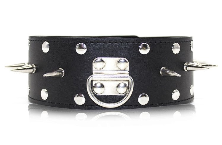 Take control with this Leather Spiked Collar, designed to ke... Kiotos - Spiked Leather Collar w Leash - Black photo-3