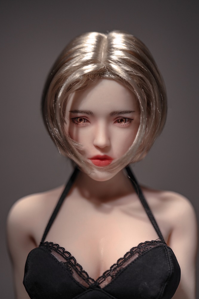 如想查看彷真娃娃樣辦,請到我們的展示室。
我們明白有些客戶在訂購前會想親自感受彷真娃娃的材質,樣辦可於我們的香港深水... Georgia 冷豔女神迷你動漫蘿莉 靈活骨架超柔軟矽膠仿真性愛娃娃 60 cm 照片-5