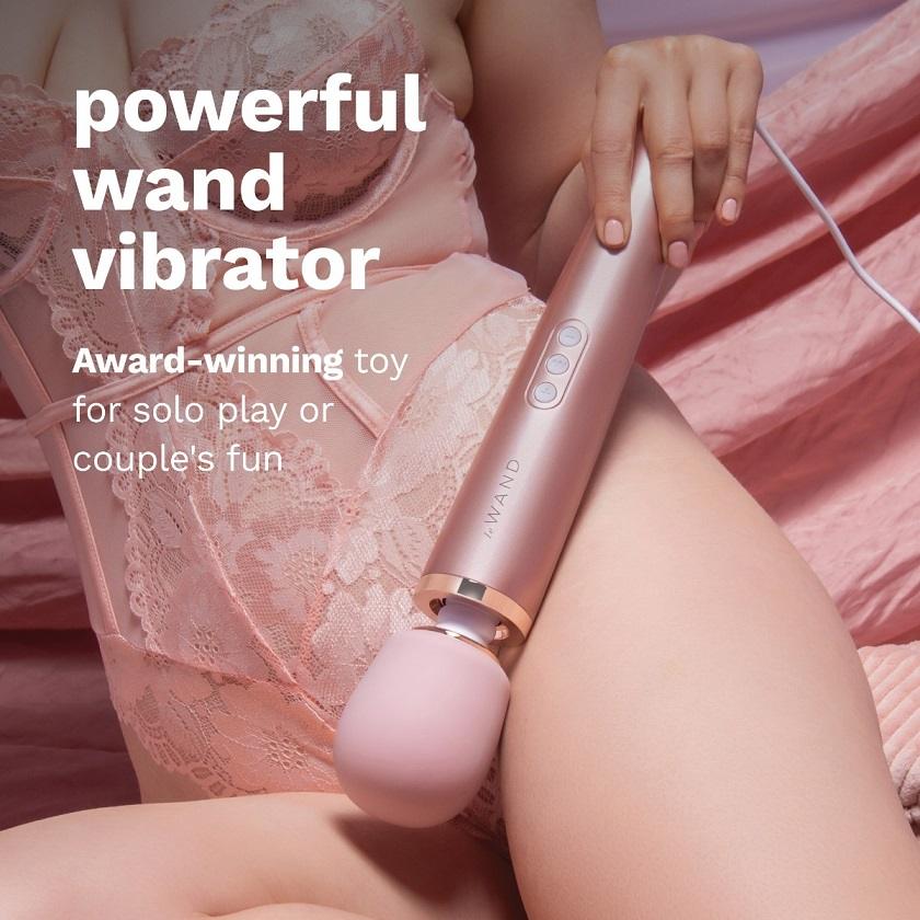 Classic makes a comeback! Le Wand took their award-winning O... Le Wand - Powerful Plug-In Massager - Rose Gold photo-3