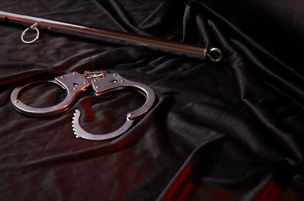 These classic metal handcuffs are an absolute must-have for ... Ouch - Metal Hand Cuffs - Silver photo-8