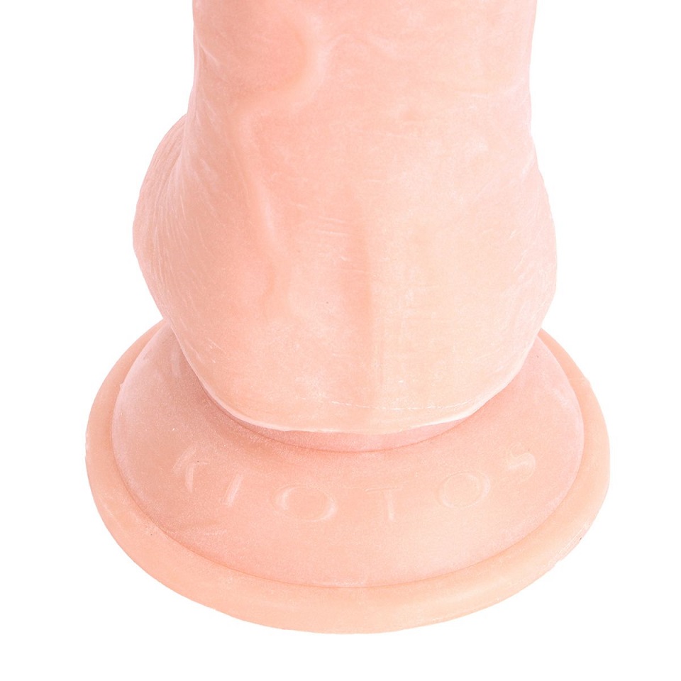 This dildo has a realistic look and feel. The strong suction... Kiotos - Realistic Dildo 13.5cm w Balls - Flesh photo-5