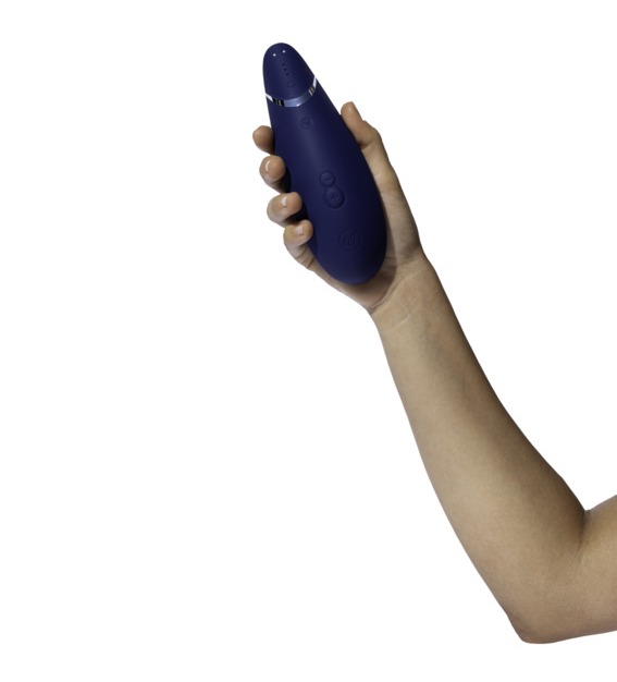 我們想通知您,適用於 Wow Tech 產品(ROMP、Womanizer、We-Vibe、Arcwave)的充電器適配... Womanizer - Premium 2 陰蒂吸啜器 - 藍莓色 照片-5