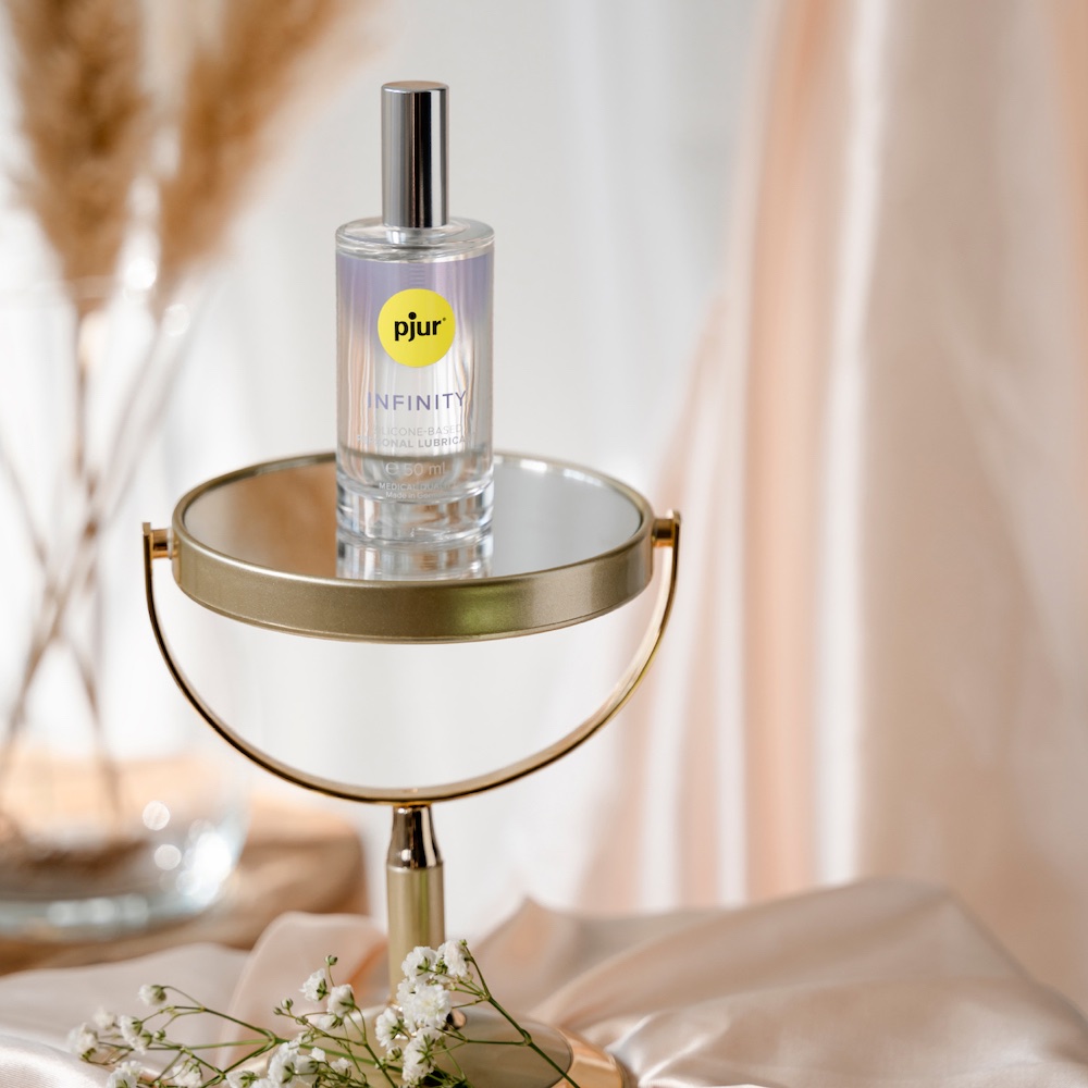 介绍
xpjur INFINITY 高级矽性润滑液 50ml 是专为讲究品质与品味的你而设的奢华选择。其无防腐剂的矽性... Pjur - Infinity Silicone-Based Glide - 50ml 照片-3